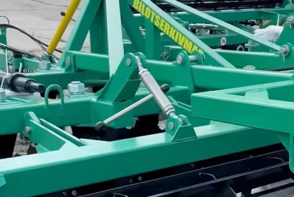 Дискова борона АГ 3,0 у транспортному положенні