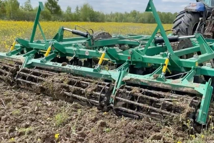 Зубова борона УДА 4,5 у транспортному положенні